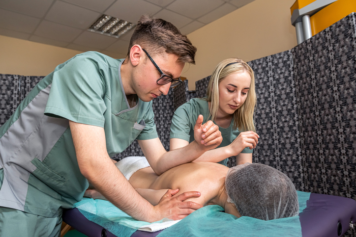 Soft Tissue Therapy Techniques for Osteopaths<br />
